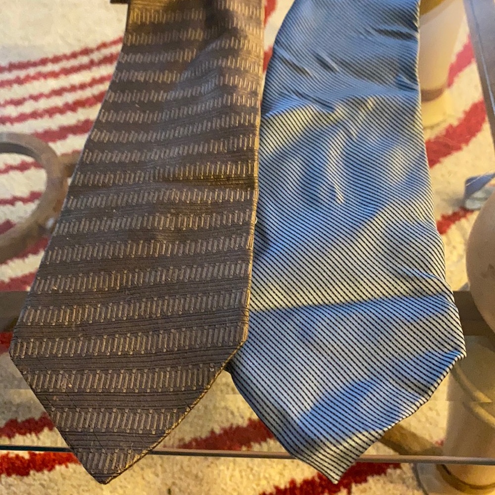 [2] Off the cuff ties